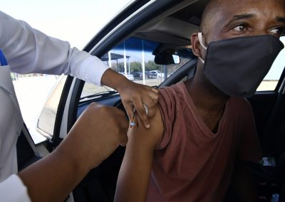 Nova Iguaçu vacina pessoas de 40 anos nesta terça-feira (13)