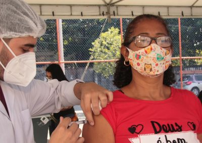 Nova Iguaçu vacina repescagem de todos os grupos neste sábado (3)