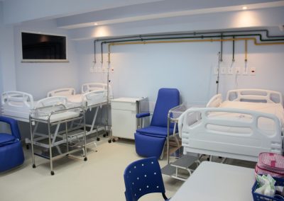 Maternidade Mariana Bulhões tem mais uma enfermaria reformada; Prefeitura de Nova Iguaçu segue revitalizando equipamentos de saúde