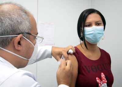 Nova Iguaçu vacinará, nesta quinta-feira (12), pessoas com 28 anos