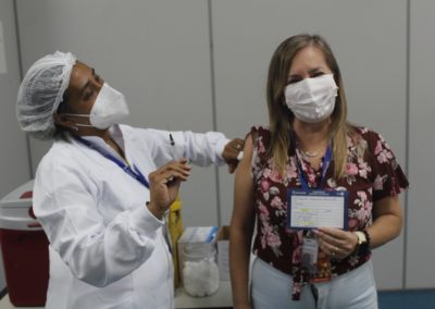 Nesta sexta-feira (01/10) serão vacinadas pessoas acima de 12 anos em Nova Iguaçu