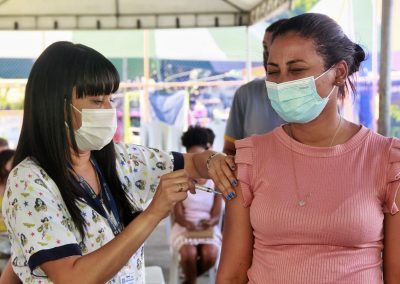 Nova Iguaçu vacina pessoas acima dos 12 anos nesta terça-feira (9)     