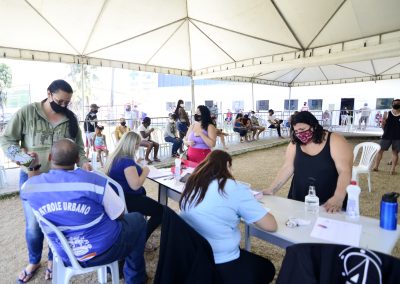 Nova Iguaçu segue vacinando pessoas acima de 12 anos neste sábado (9)