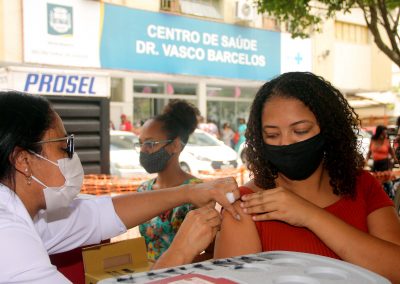Nova Iguaçu segue com a vacinação contra Covid-19 nesta terça-feira (03)