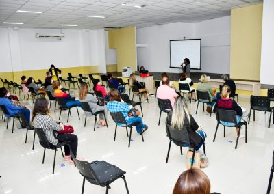Nova Iguaçu oferece palestra para representantes de instituições de longa permanência