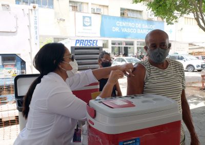 Nova Iguaçu segue vacinando contra COVID-19 pessoas acima de 12 anos nesta terça-feira (7)