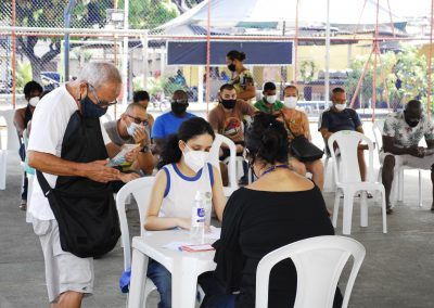 Nova Iguaçu vacina contra covid-19 crianças de 5 a 11 anos, adolescentes e adultos nesta quarta-feira (16)
