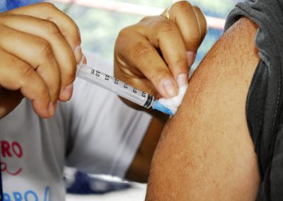 Vacinação contra Covid-19 será suspensa deste sábado (26) até terça-feira (1º), retornando na quarta-feira (2)