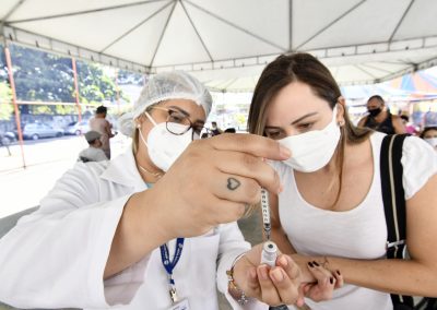 Nova Iguaçu segue com a vacinação contra Covid-19 nesta quinta-feira (7)