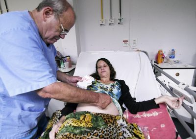 Médicos da Maternidade Mariana Bulhões falam sobre a rotina de atendimentos e nascimentos