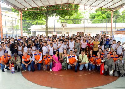 Exercício de evacuação de emergência envolve mais de 6 mil crianças e profissionais da educação nas escolas de Nova Iguaçu