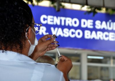 Nova Iguaçu inicia vacinação bivalente contra covid-19 em gestantes, puérperas e lactantes nesta segunda-feira (20)