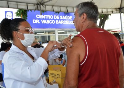 Nova Iguaçu segue com campanha de vacinação bivalente contra covid-19 nesta quarta-feira (15)