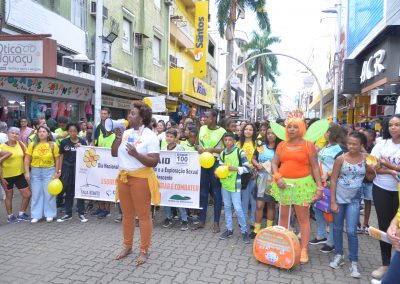 Nova Iguaçu realiza caminhada de conscientização do Dia Nacional de Combate ao Abuso e à Exploração Sexual de Crianças e Adolescentes