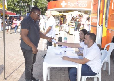 Vacinação itinerante ficará até sábado(15) na Praça Rui Barbosa em Nova Iguaçu