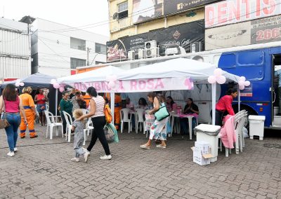 Ônibus Itinerante da Secretaria Municipal de Saúde de Nova Iguaçu faz atendimentos na Praça Rui Barbosa