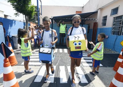 Projeto ‘Por Um Trânsito Mais Legal’ conscientiza alunos de Nova Iguaçu sobre as leis de trânsito