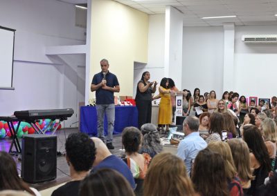 Nova Iguaçu encerra o Ano Letivo com grande celebração e homenagem às escolas