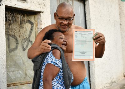 Prefeitura de Nova Iguaçu faz entrega domiciliar de certidões de isenção de IPTU