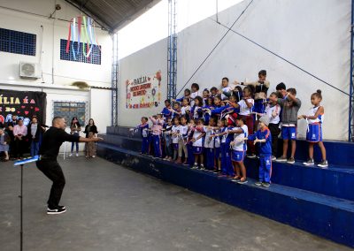 Projeto leva a Língua Brasileira de Sinais para escola municipal de Nova Iguaçu