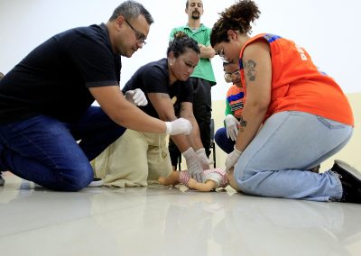 Defesa Civil de Nova Iguaçu capacita voluntários em primeiros socorros