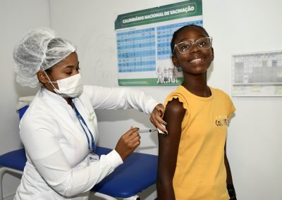 Nova Iguaçu reforça vacinação contra o HPV com dose única para crianças e adolescentes