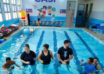 CASF de Nova Iguaçu é referência em fisioterapia aquática e transforma a vida de centenas de pacientes