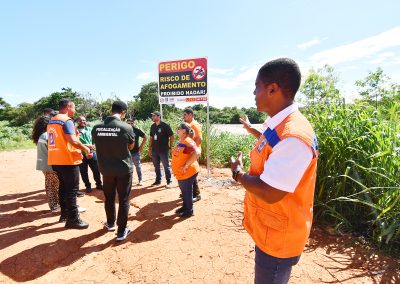 Prefeitura de Nova Iguaçu instala placas para prevenir afogamentos no Guandu