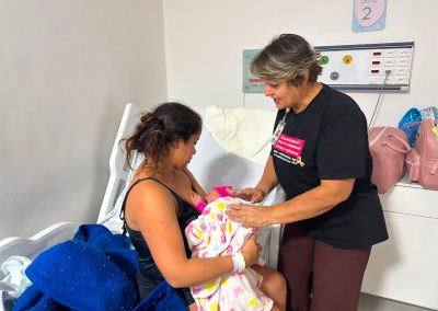 Hospital Iguassú Maternidade Mariana Bulhões incentiva a amamentação desde os primeiros minutos de vida do bebê